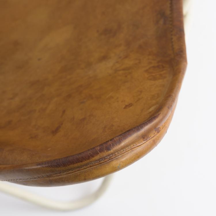 Bild 8 zu Objekt, Zwei Sessel 'Fledermaus' - 'Butterfly', 1938, Jorge Ferrari-Hardoy,Juan Kurchan,Antonio Bonet, Knoll International, New York, 157B 247