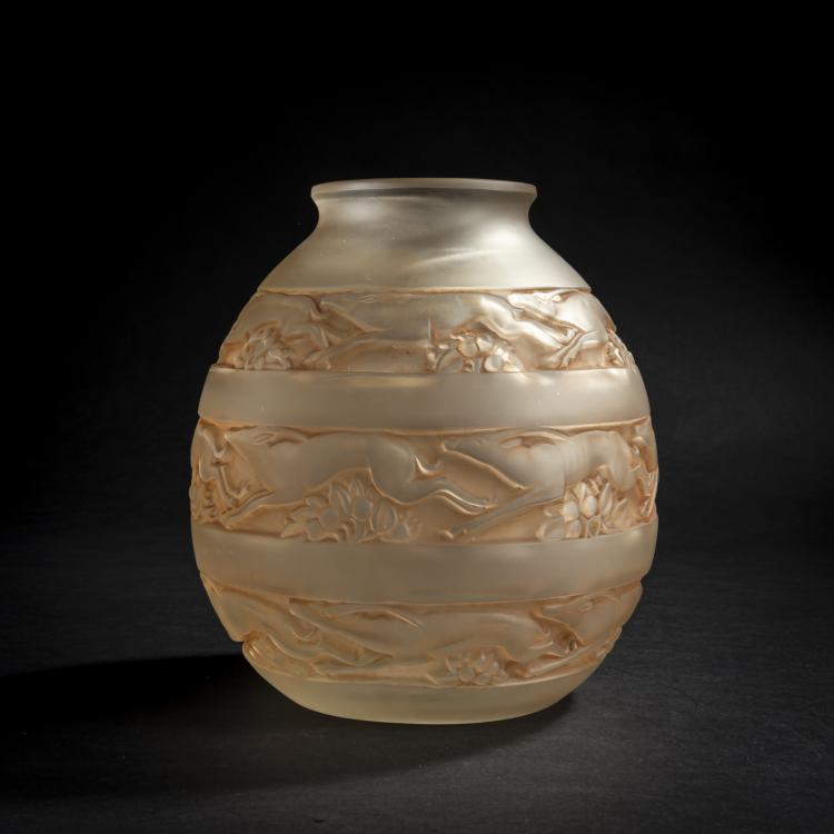Hauptbild zu Objekt, Vase 'Soudan', 1928, Ren&eacute; Lalique, Lalique, Ren&eacute;, Wingen-sur-Moder, 156A 42