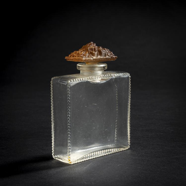 Bild 1 zu Objekt, 'Fleurs de France' flacon, 1919, Ren&eacute; Lalique, Lalique, Ren&eacute;, Combs-la-Ville, 156A 5