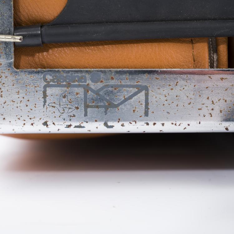 Bild 4 zu Objekt, 2 'LC 2' easy chairs, 1928, Pierre Jeanneret,Charlotte Perriand,Le Corbusier Charles-&Eacute;douard Jeanneret-Gris, Cassina, Mailand, 157A 71