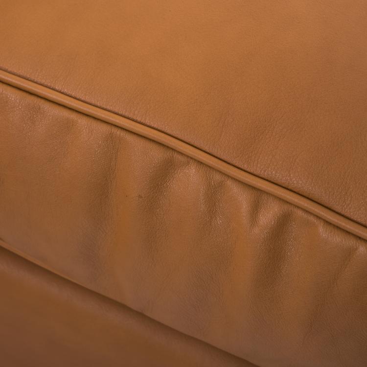 Bild 11 zu Objekt, 2 'LC 2' easy chairs, 1928, Pierre Jeanneret,Charlotte Perriand,Le Corbusier Charles-&Eacute;douard Jeanneret-Gris, Cassina, Mailand, 157A 71