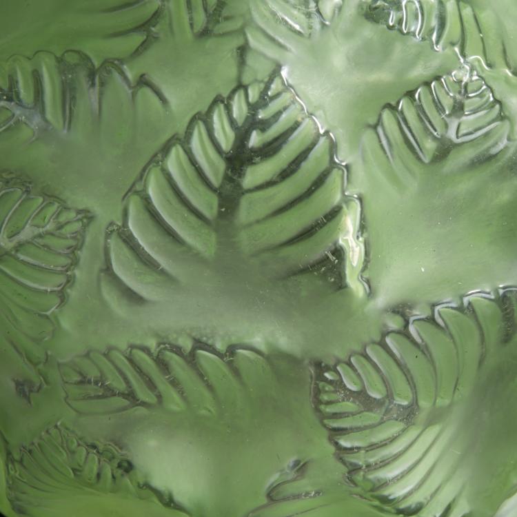 Bild 2 zu Objekt, Vase 'Ormeaux' oder 'Feuillages', 1926, Ren&eacute; Lalique, Lalique, Ren&eacute;, Wingen-sur-Moder, 156A 31