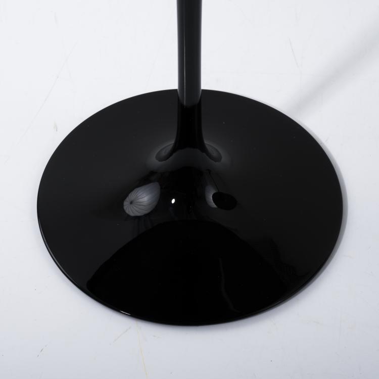 Bild 2 zu Objekt, 2 'Pedestal' - '163' side tables, 1957, Eero Saarinen, Knoll International, New York, 157B 317