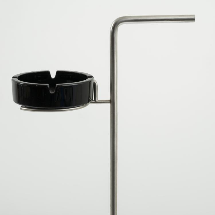 Bild 3 zu Objekt, Standing ashtray, 1993, Konstantin Grcic, 157A 213