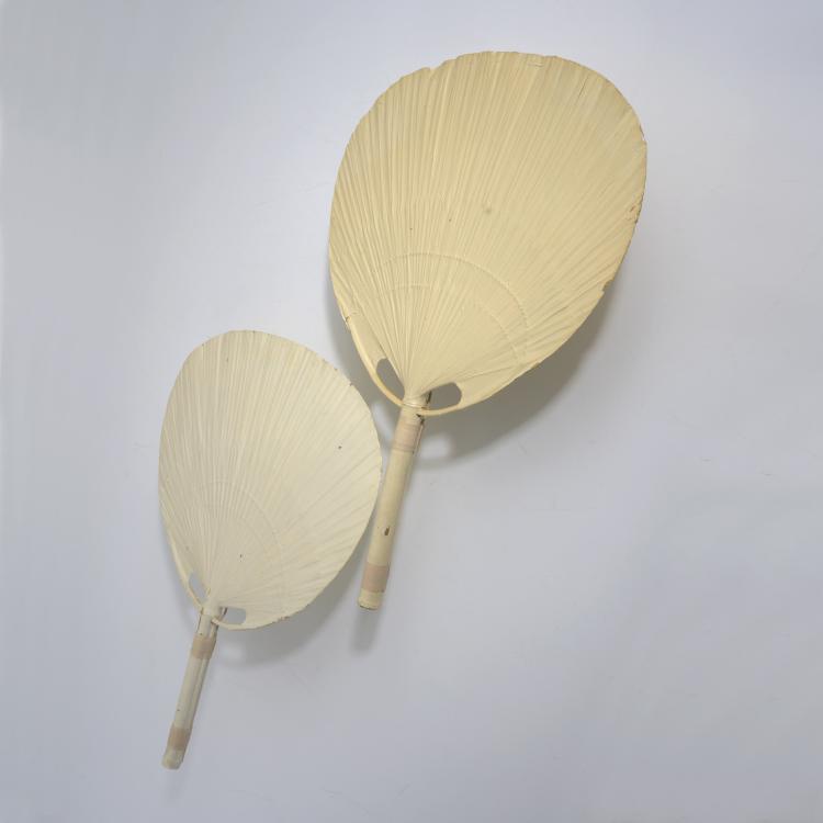 Bild 1 zu Objekt, 2 'Uchiwa III' wall lights, 1973, Ingo Maurer, Design M Ingo Maurer, M&uuml;nchen, 157A 195