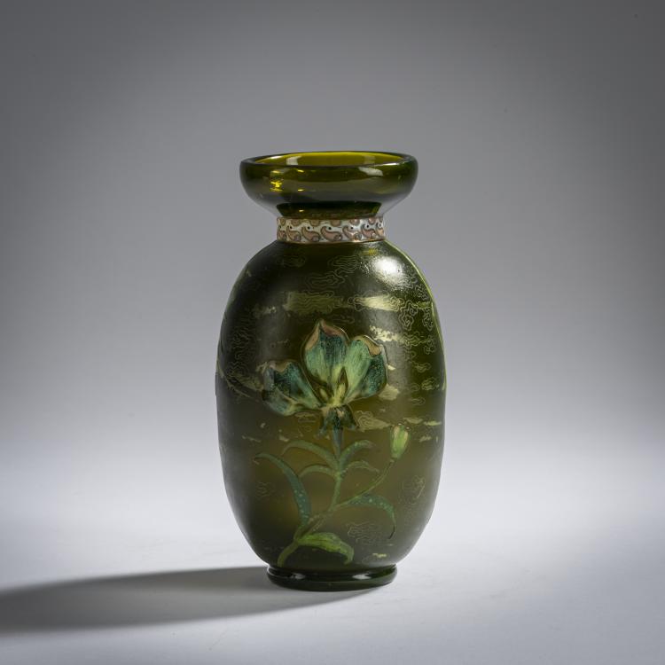 Bild 1 zu Objekt, 'Intercalaire'-Vase 'Papillon', 1894-1903, Eug&egrave;ne Kremer (wohl), Burgun, Schverer & Co. (wohl), Burgun, Schverer & Co., Verrerie d'Art de Lorraine, Meisenthal, 156B 84