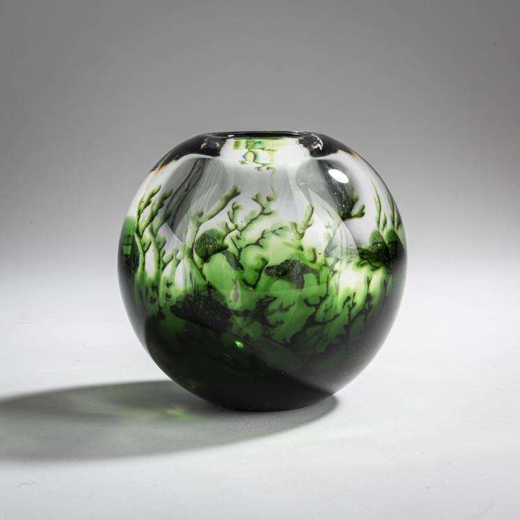 Bild 1 zu Objekt, Vase 'Graal' mit Fischdekor, 1937, Edvard Hald, Orrefors Glasbruk, 157B 380