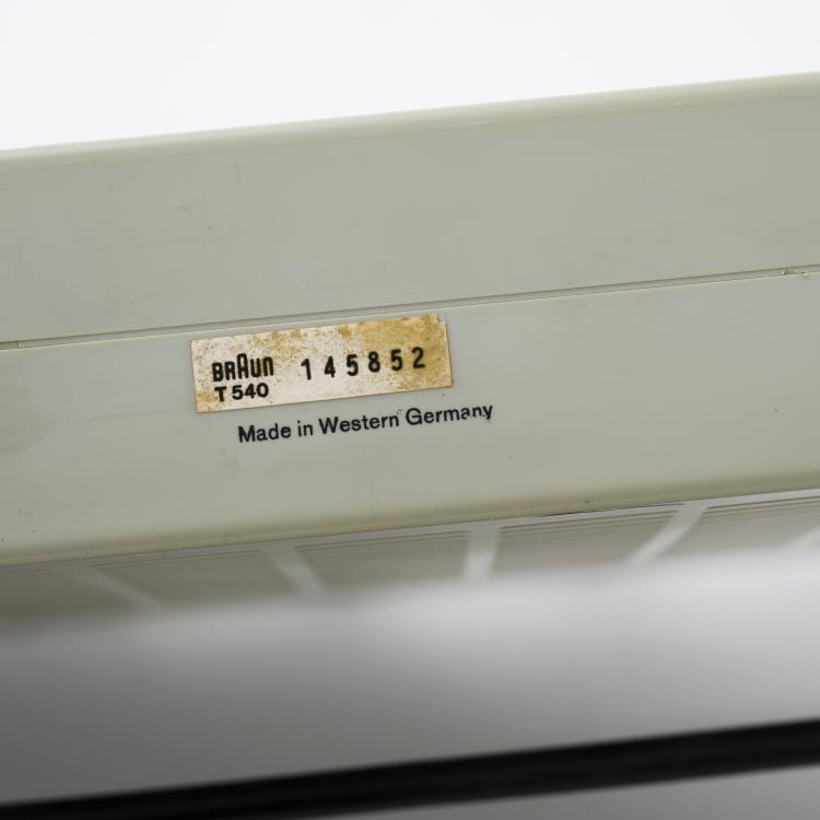 Bild 6 zu Objekt, Kofferradio 'T 540', 1962, Dieter Rams, Braun AG, Frankfurt am Main, 157A 102