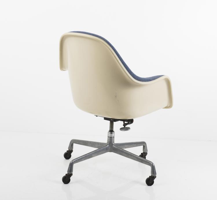 Bild 3 zu Objekt, 'Loose Cushion Armchair', 1971, Charles Eames,Ray Eames, Miller, Herman, Zeeland, MI, 157B 497