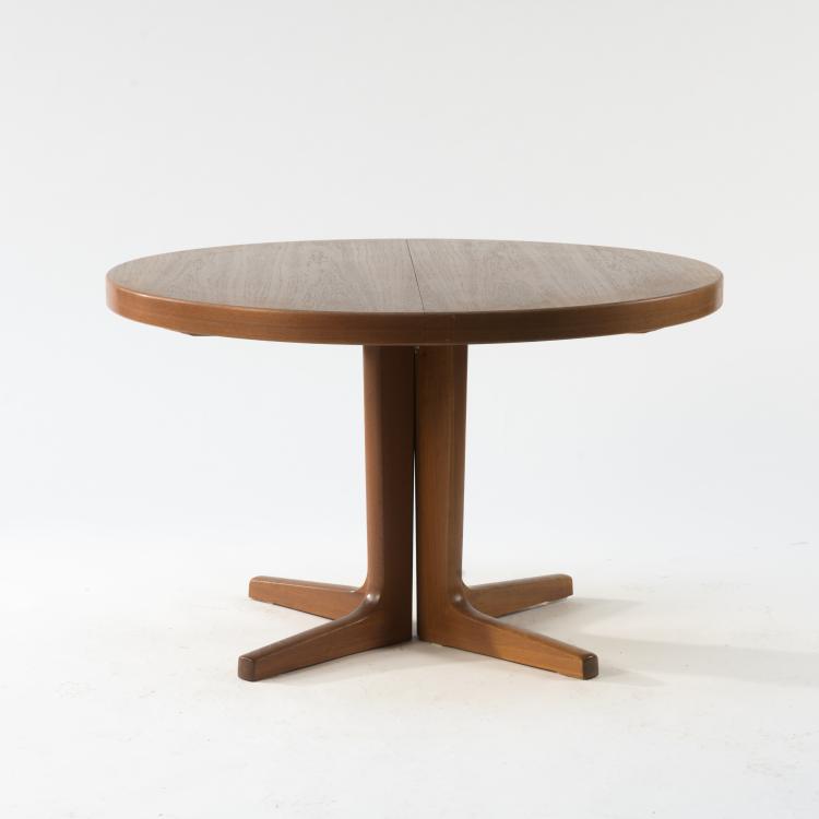 Bild 1 zu Objekt, Table, c. 1960, J. L. M&oslash;llers M&ouml;belfabrik, H&ouml;jbjerg  (zugeschrieben), 157B 426