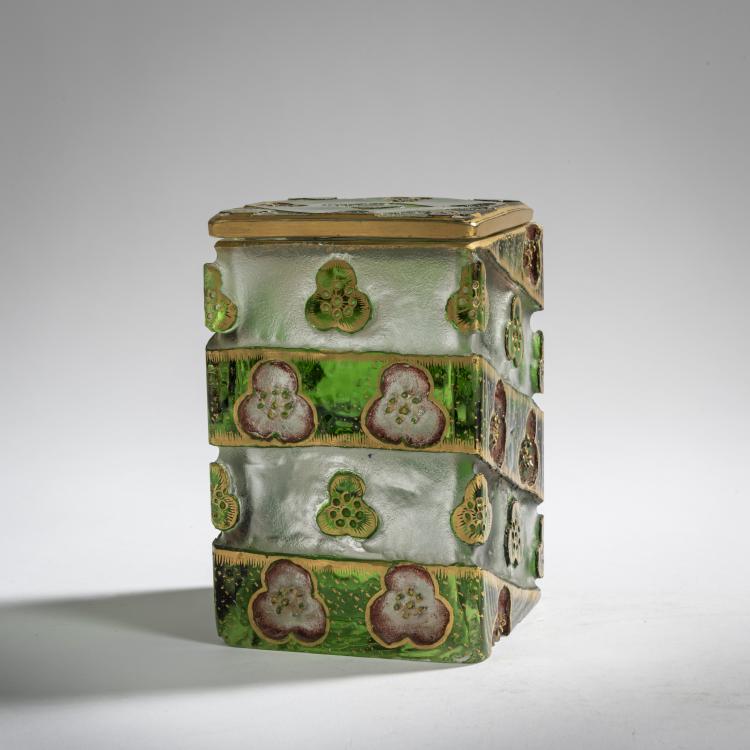 Bild 3 zu Objekt, Deckeldose 'Rosaces', um 1893, Antonin Daum, Daum Fr&egrave;res, Nancy, 156B 95