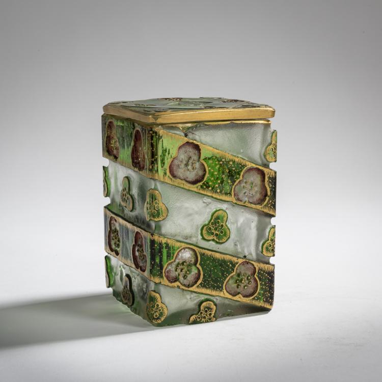 Bild 6 zu Objekt, Deckeldose 'Rosaces', um 1893, Antonin Daum, Daum Fr&egrave;res, Nancy, 156B 95