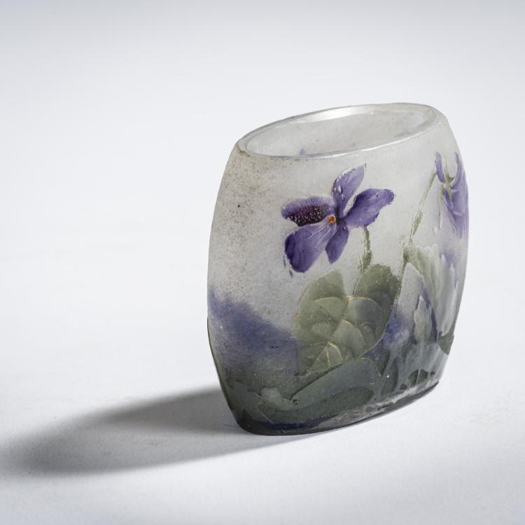 Bild 2 zu Objekt, Miniature 'Violettes' vase, c. 1910, Antonin Daum, Daum Fr&egrave;res, Nancy, 156B 150