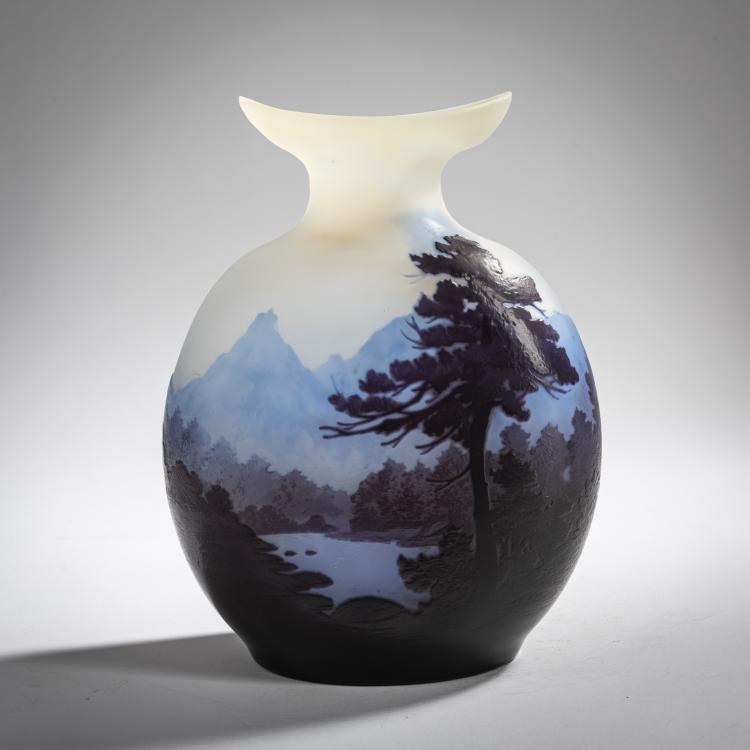 Hauptbild zu Objekt, 'Paysage des Vosges' vase, c. 1914, Emile Gall&eacute;, Gall&eacute;, &Eacute;tablissements, Nancy, 156B 222