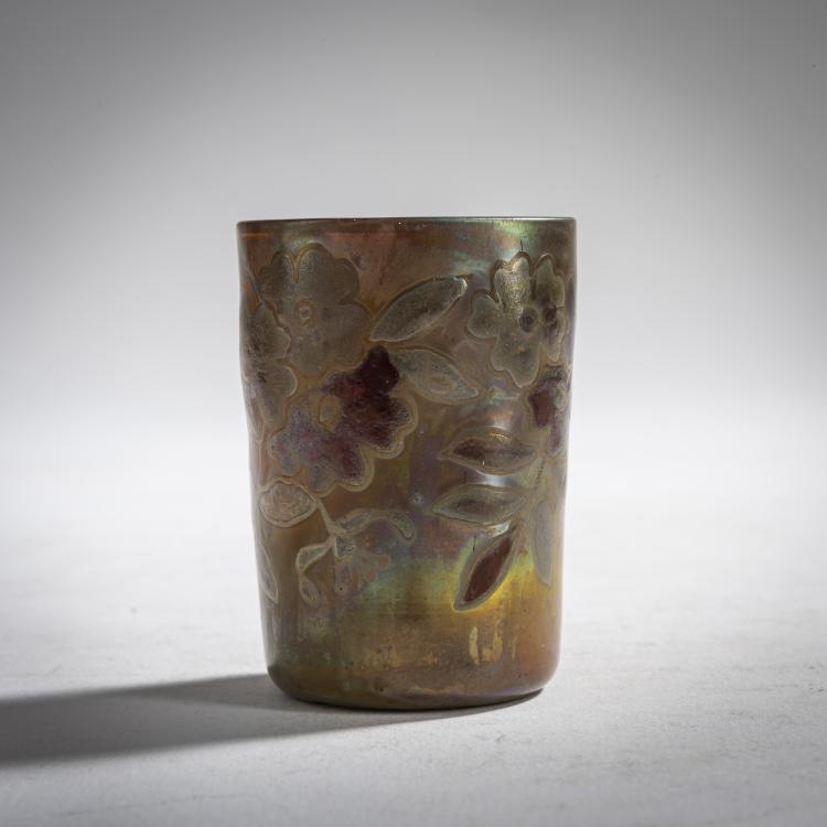 Hauptbild zu Objekt, Kleiner Becher, um 1900, Am&eacute;d&eacute;e de Caranza,Jeanne Duc, Caranza, Am&eacute;d&eacute;e; Duc, Jeanne, 156B 88