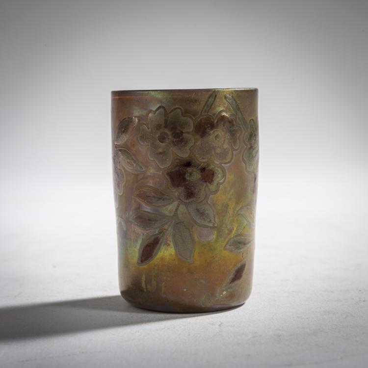 Bild 2 zu Objekt, Kleiner Becher, um 1900, Am&eacute;d&eacute;e de Caranza,Jeanne Duc, Caranza, Am&eacute;d&eacute;e; Duc, Jeanne, 156B 88