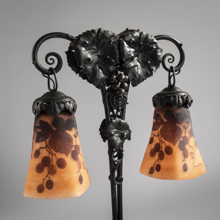 Bild 2 zu Objekt, Tischleuchte 'Vigne', um 1925, Muller Fr&egrave;res, Lun&eacute;ville, 156B 254