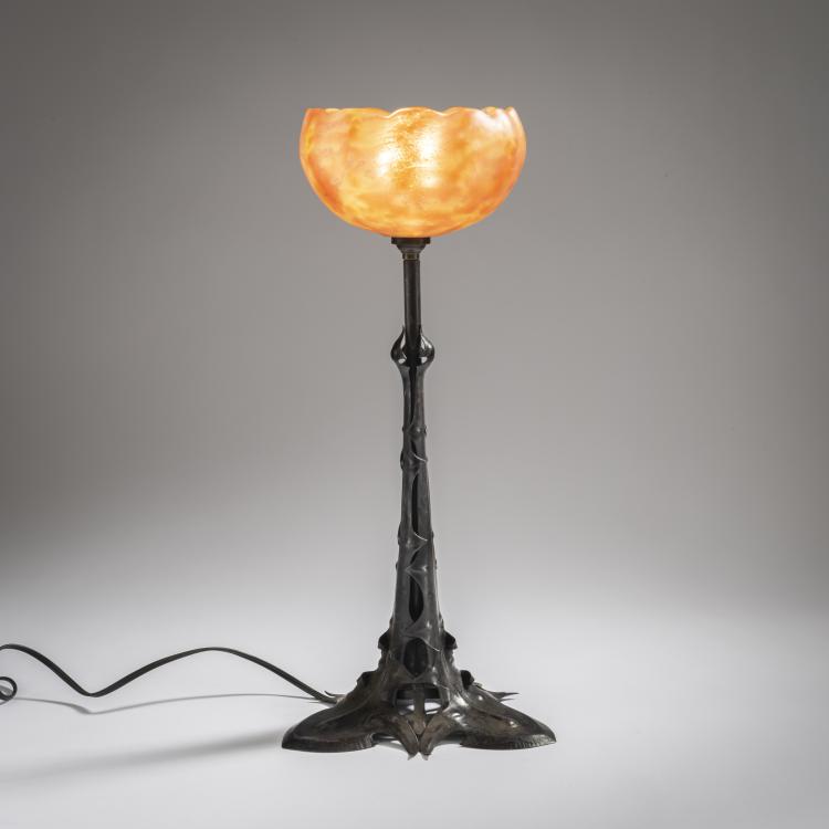 Bild 1 zu Objekt, Table light, c. 1920, Antonin Daum,Louis Majorelle, Daum Fr&egrave;res, Nancy; Majorelle, Louis, 156B 176