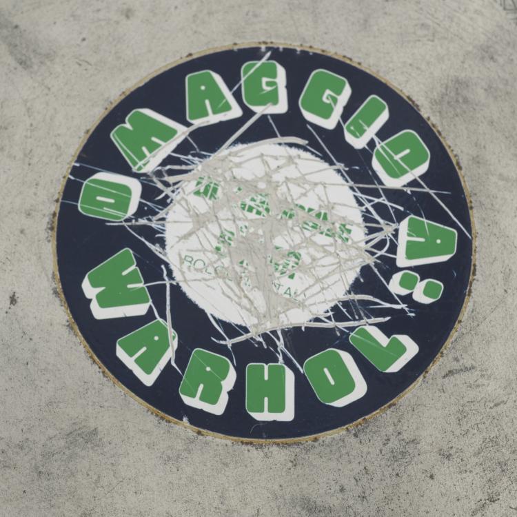 Bild 2 zu Objekt, 'Ommagio ad Andy Warhol' stool from the 'Ultramobile' collection, 1973, Studio Simon, Simon Gavina, Mailand, 157B 509