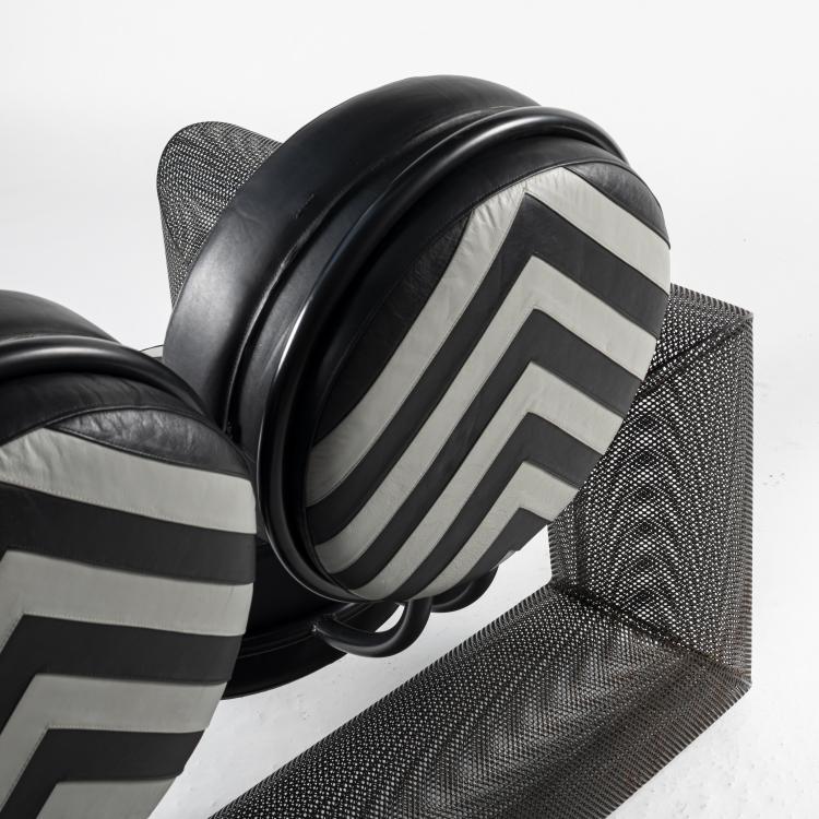 Bild 6 zu Objekt, 'Re e Regina' settee, 1985, Mario Botta, Alias, Mailand, 158A 293