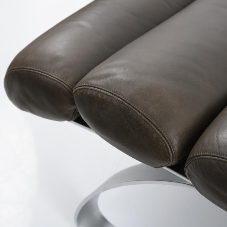 Bild 4 zu Objekt, 'Sinus' armchair and stool, 1976, Reinhold Adolf,Hans-J&uuml;rgen Schr&ouml;pfer, COR, Rheda-Wiedenbr&uuml;ck, 157A 192