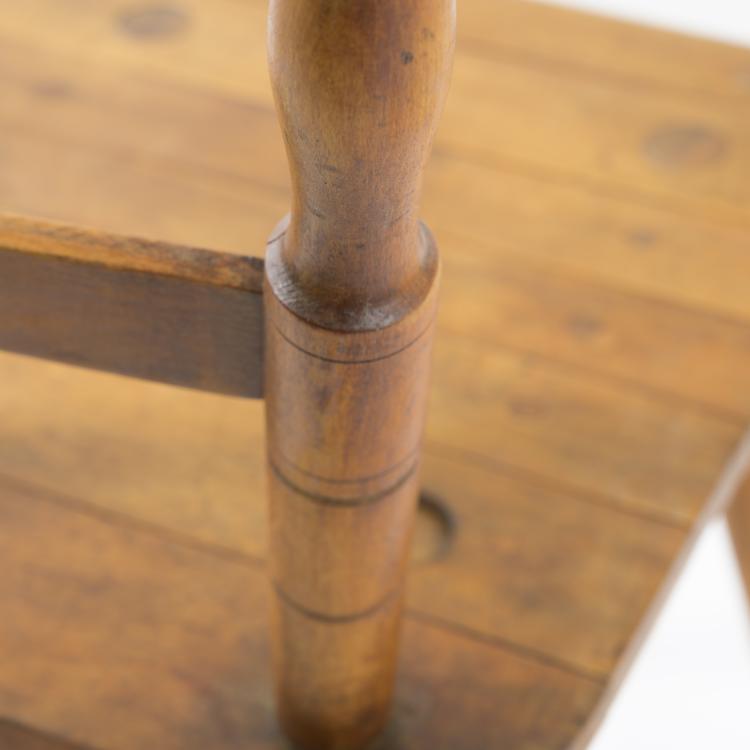 Bild 9 zu Objekt, Acht 'T&uuml;binger St&uuml;hle', 1928, Fr. Sch&auml;fer, Stuhl- und M&ouml;belfabrik, T&uuml;bingen, 157A 7