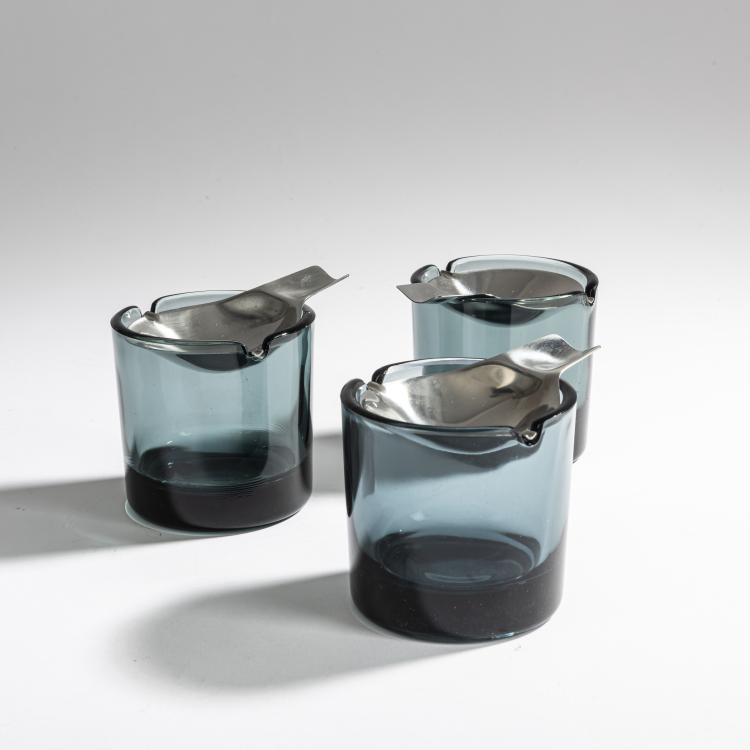 Hauptbild zu Objekt, Drei Kipp-Aschenbecher '504', 1959, Wilhelm Wagenfeld, WMF, Geislingen, 157A 125