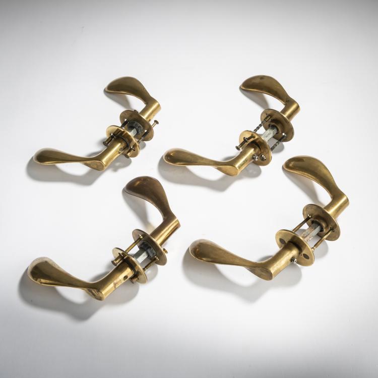 Bild 1 zu Objekt, 4 sets of 'AJ' door handles with bezels, 1956, Arne Jacobsen, Carl F. Petersen, Kopenhagen, 158B 461