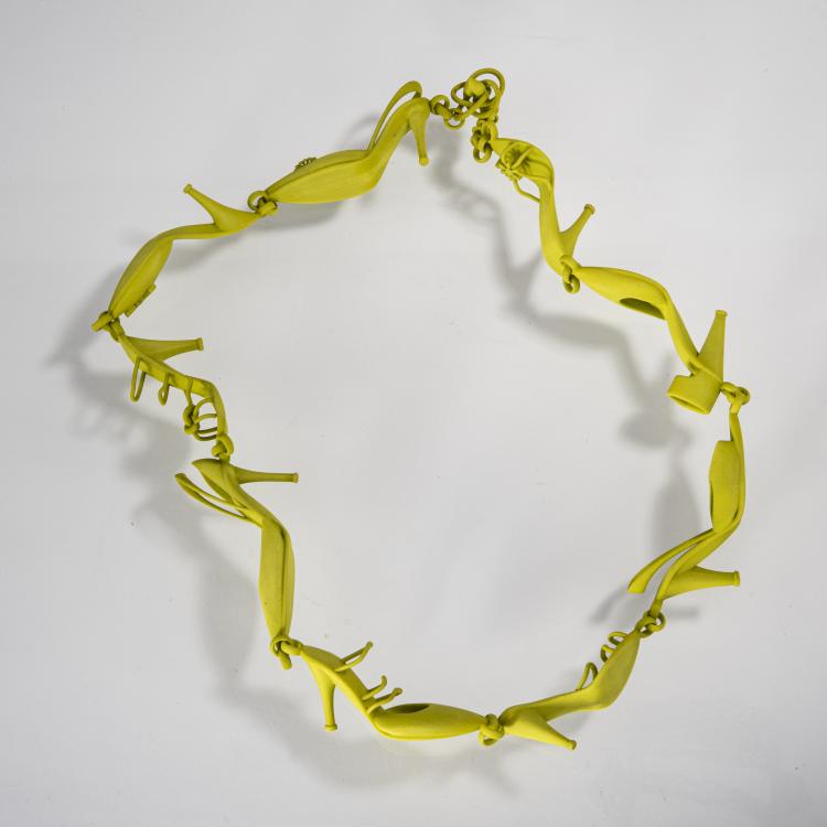 Bild 1 zu Objekt, 'Fashionista' necklace, 2009, Ted Noten, 157D 998