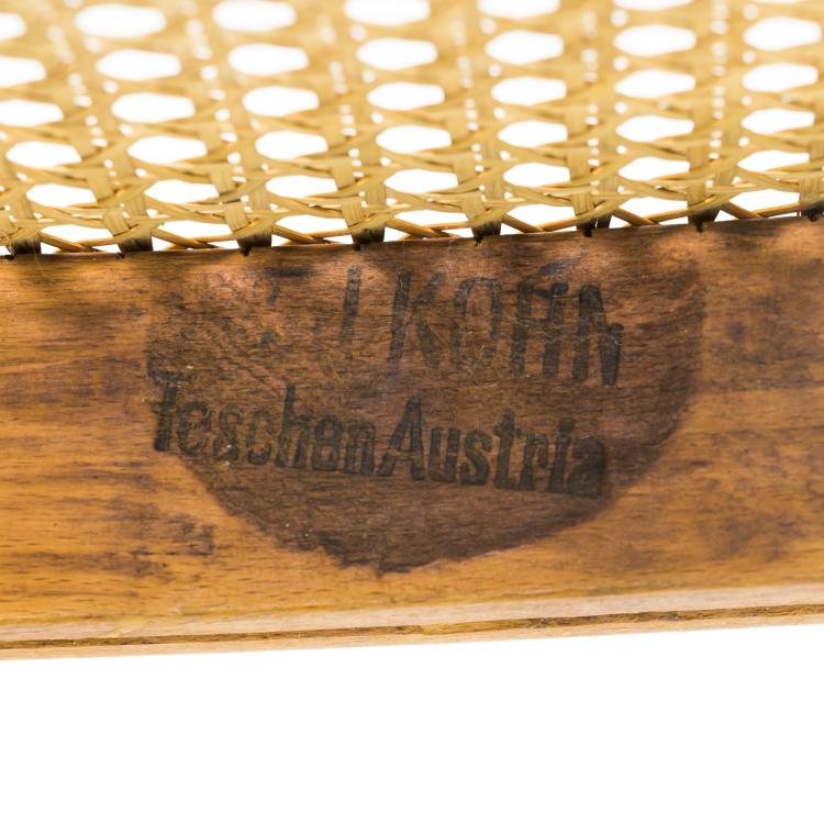 Bild 1 zu Objekt, Vier 'Fledermaus' St&uuml;hle und ein Tisch, 1906/07, Josef Hoffmann, Kohn & Kohn, Wien und Teschen, 160A 52