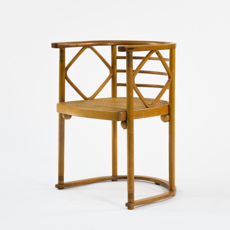 Bild 5 zu Objekt, Vier 'Fledermaus' St&uuml;hle und ein Tisch, 1906/07, Josef Hoffmann, Kohn & Kohn, Wien und Teschen, 160A 52