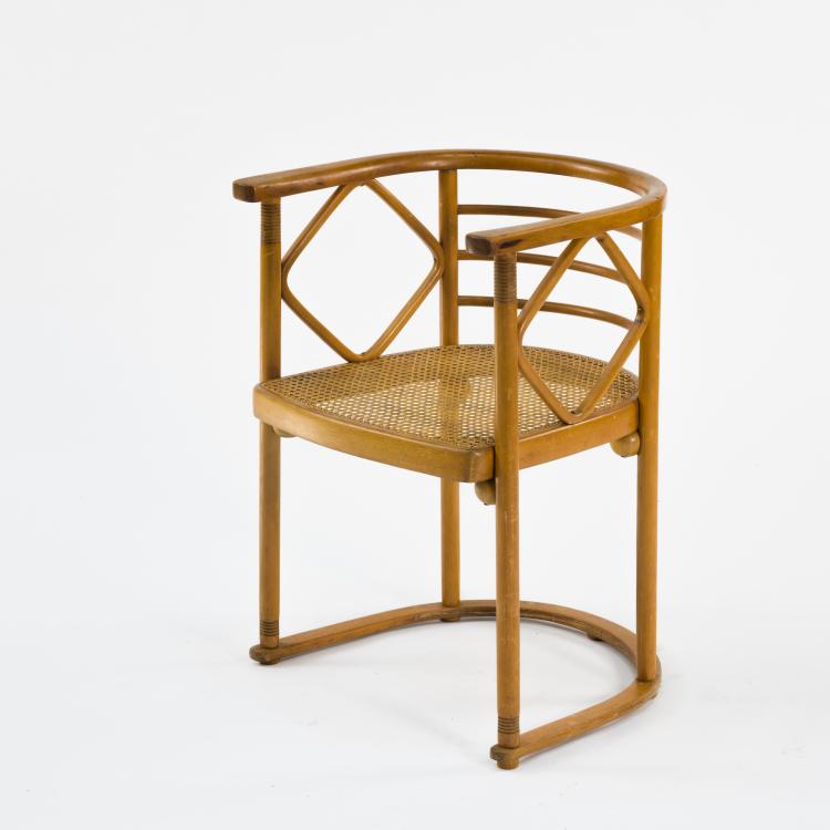 Bild 6 zu Objekt, Vier 'Fledermaus' St&uuml;hle und ein Tisch, 1906/07, Josef Hoffmann, Kohn & Kohn, Wien und Teschen, 160A 52