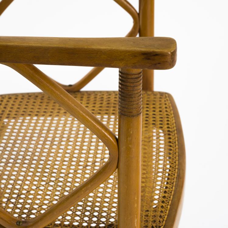 Bild 8 zu Objekt, Vier 'Fledermaus' St&uuml;hle und ein Tisch, 1906/07, Josef Hoffmann, Kohn & Kohn, Wien und Teschen, 160A 52