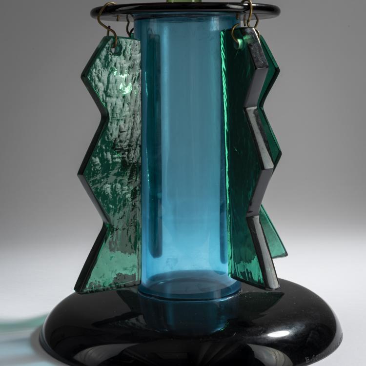 Bild 1 zu Objekt, 'Clesitera' object, 1986, Ettore Sottsass, Toso Vetri d'Arte, Murano f&uuml;r Memphis, Mailand, 158A 282