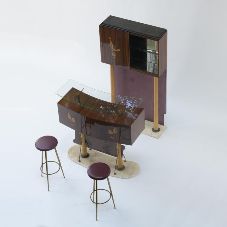 Bild 1 zu Objekt, Bar shelf and counter, 2 bar stools, c. 1955, Italien, 158A 59