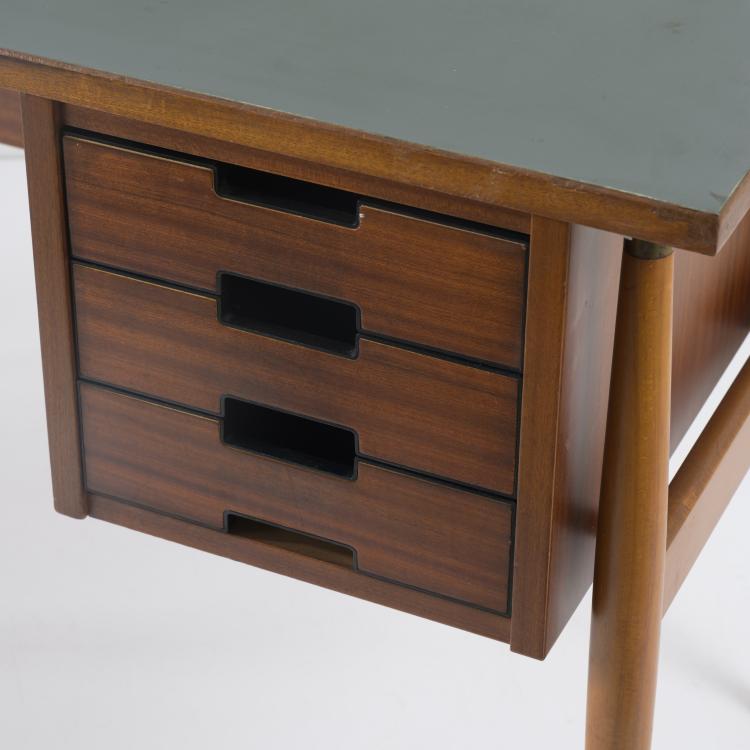 Bild 3 zu Objekt, Kleiner Schreibtisch, um 1960, Schirolli, Mantua, 158A 137