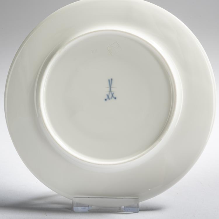 Bild 1 zu Objekt, 'Whip' saucer, 1903-04, Henry van de Velde, Meissen, KPM, 160A 17