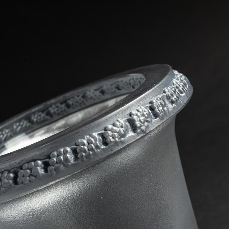 Bild 5 zu Objekt, Vase 'Quatre t&ecirc;tes femmes et raisins', 1939, Ren&eacute; Lalique, Lalique, Wingen-sur-Moder, 159A 38