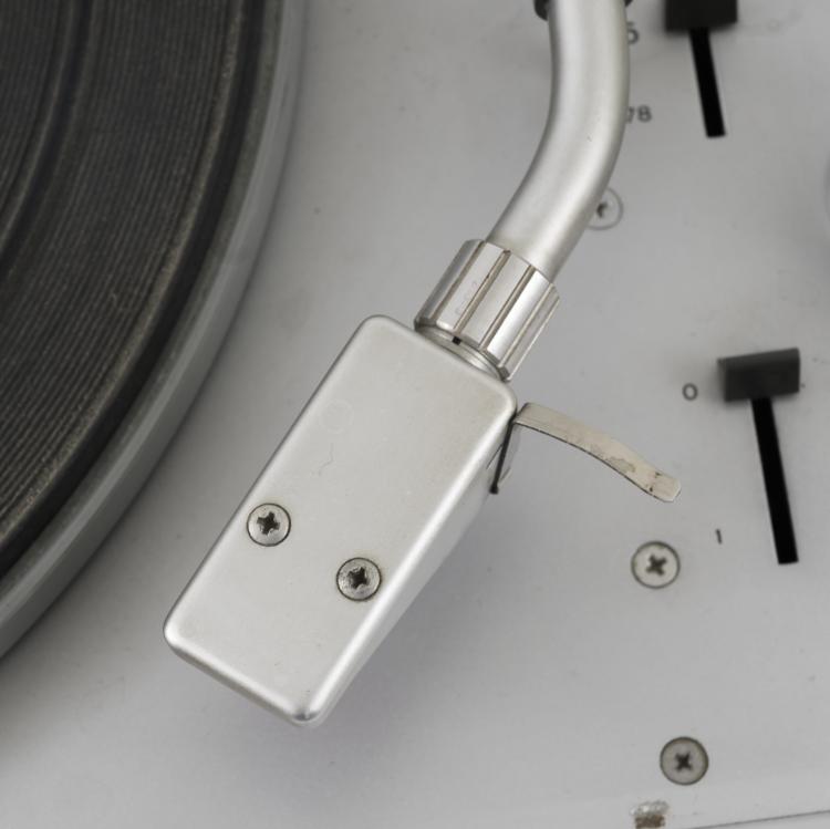 Bild 3 zu Objekt, Radio-phono system 'Audio 310', 1971 with two loudspeakers 'L 410', 1969, Dieter Rams, Braun AG, Frankfurt am Main, 158B 491