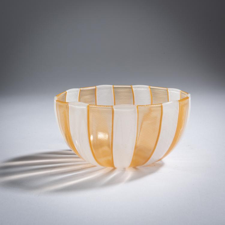 Hauptbild zu Objekt, 'A Reticello' bowl, c. 1950, Paolo Venini, Venini & C., Murano, 158C 825