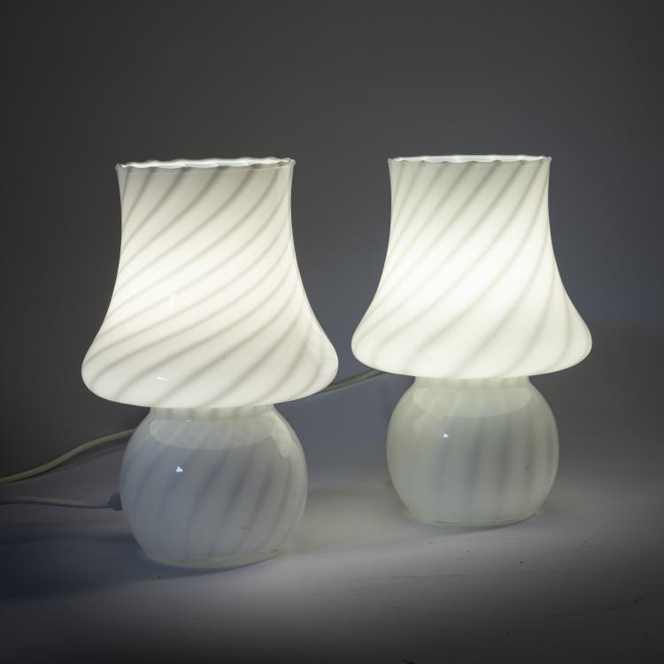 Bild 1 zu Objekt, 2 table lights, 1970s, A.V. Mazzega, Murano (zugeschrieben), 158A 255