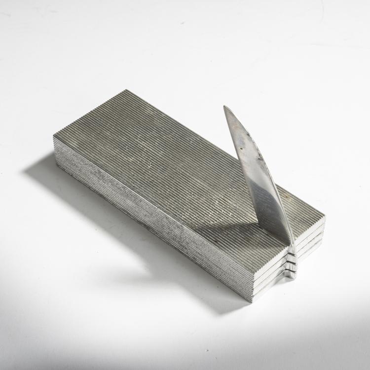 Bild 3 zu Objekt, 'Laguiole' paperweight / architectural model , 1987, Philippe Starck, O.W.O, Frankreich, 158B 530