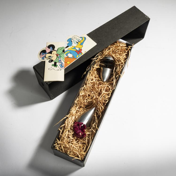 Hauptbild zu Objekt, Place card holder 'Berta Youssouf' and door handle 'Mimi Bayou', 1987, Philippe Starck, O.W.O, Frankreich, 158B 531