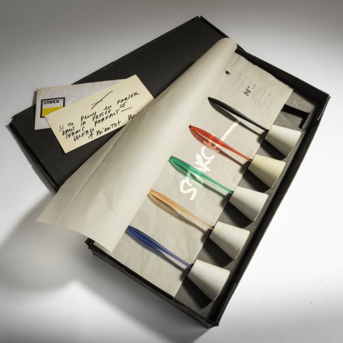 Toothbrush set with holders, 1989