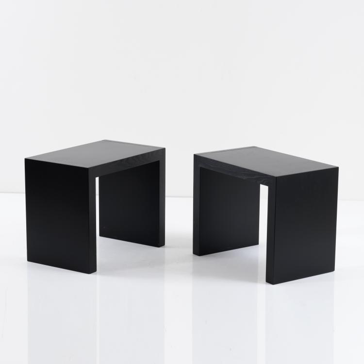 Bild 1 zu Objekt, 2 side tables / stools, 2010s, Frankreich (zugeschrieben), 158B 577