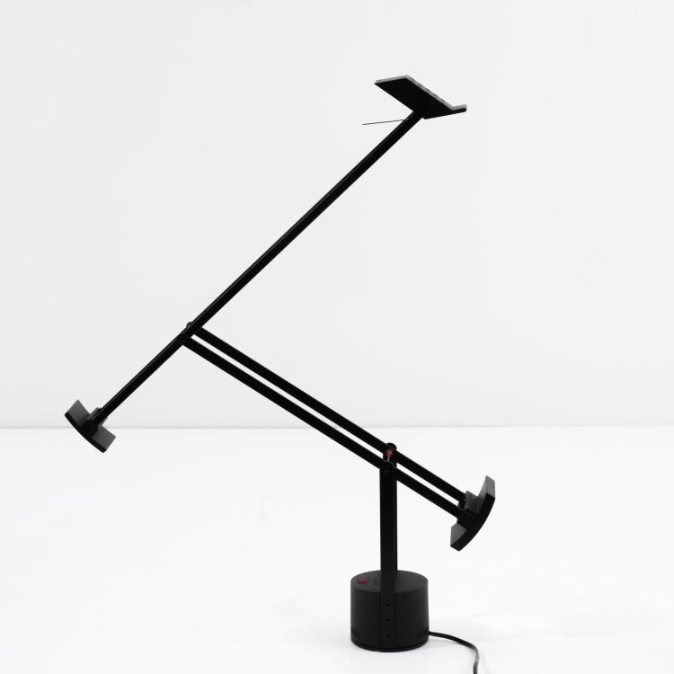 Bild 2 zu Objekt, Tischleuchte 'Tizio', 1972, Richard Sapper, Artemide, Mailand, 158A 237