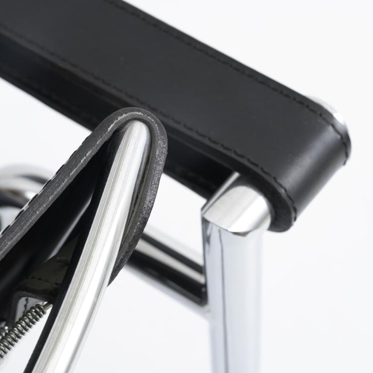 Bild 3 zu Objekt, 'LC 1' armchair, 1928, Pierre Jeanneret,Charlotte Perriand,Le Corbusier Charles-&Eacute;douard Jeanneret-Gris, Cassina, Mailand (zugeschrieben), 158B 348