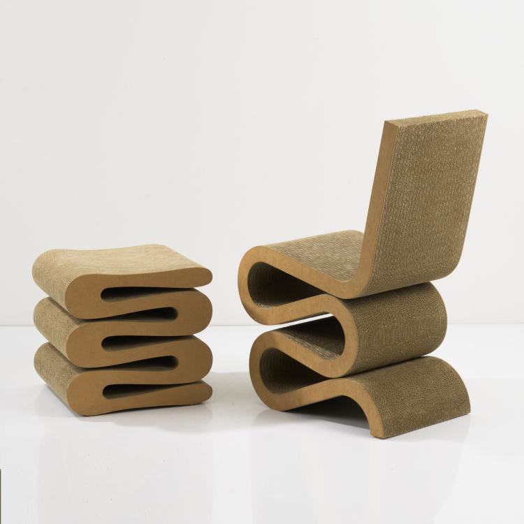 Bild 1 zu Objekt, 'Wiggle Side Chair', and 'Wiggle Side Stool', 1972, Frank O. Gehry, Vitra Design, Weil am Rhein, 158B 513