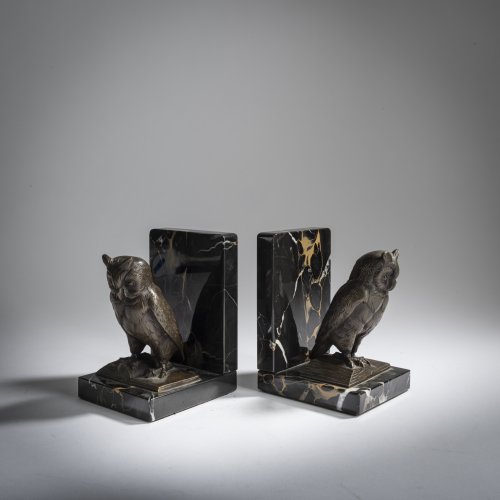 2 bookends with owls, c. 1910
