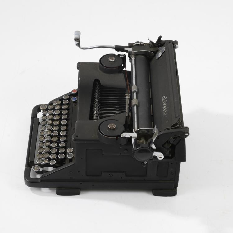 Bild 3 zu Objekt, 'M40' typewriter, 1930, Camillo Olivetti,Gino Martinoli, Olivetti, Ivrea, 158A 108